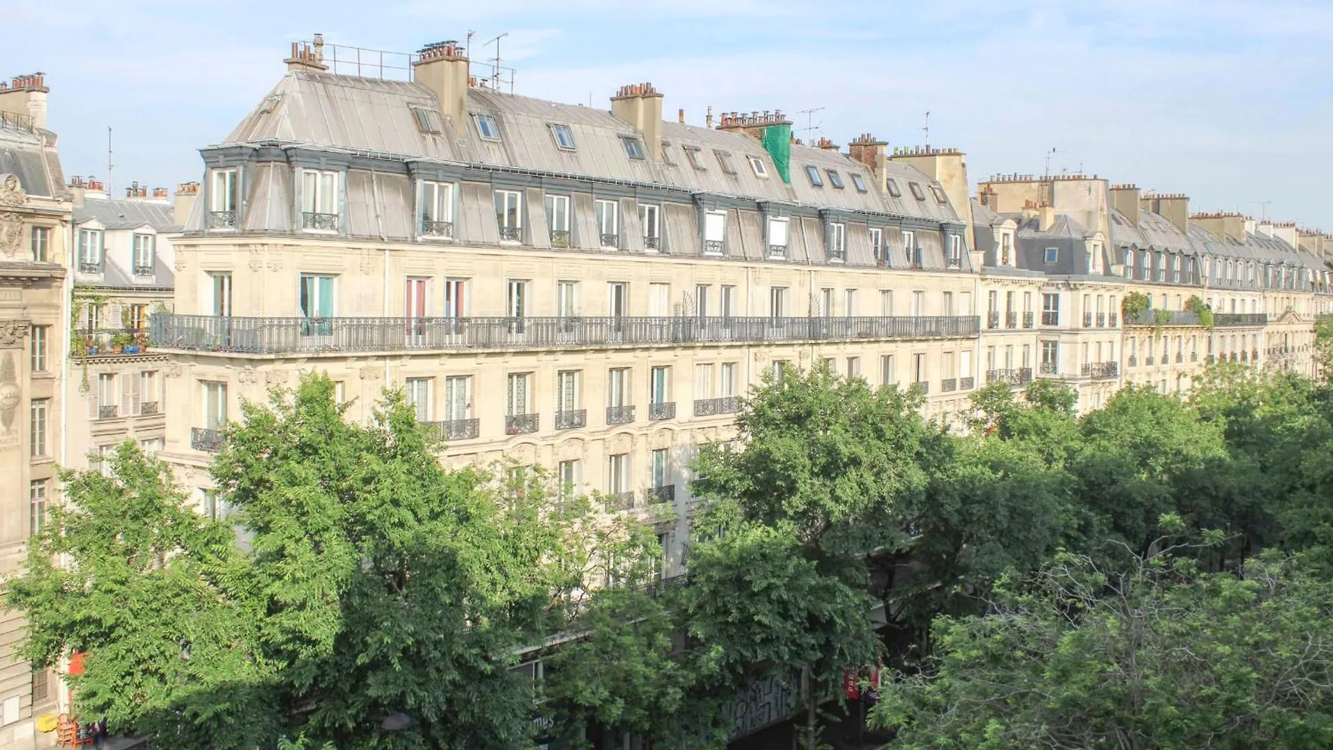 Beautiful And Spacious Apartment In The 10Th Paris